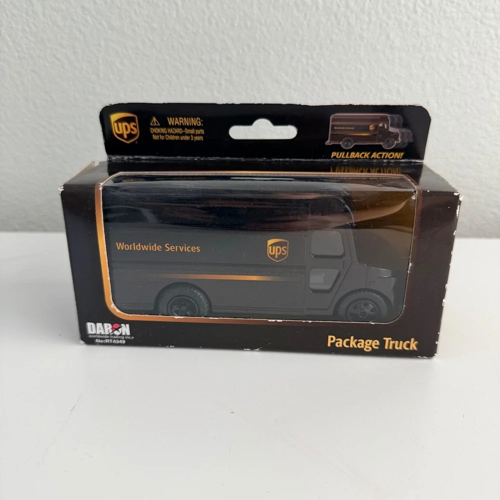 Daron UPS Package Truck Pullback Action Worldwide Services Diecast RT4349